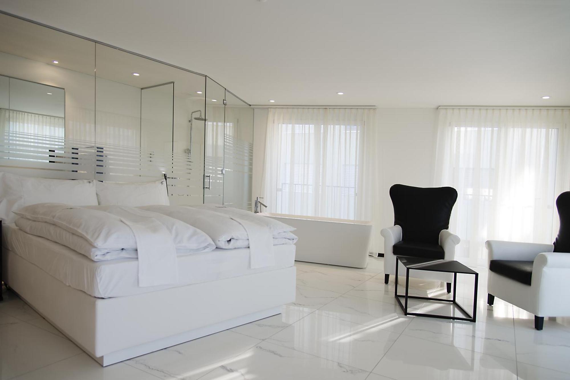 Residence Thessoni Home Zurich -Self Checkin -No Restaurants-Short&Longstay Regensdorf Værelse billede